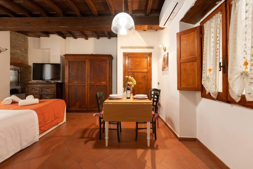 Keys Of Italy - Corsob 9 - Florentine Studio Close To Palazzo Vecchio Firenze Eksteriør billede