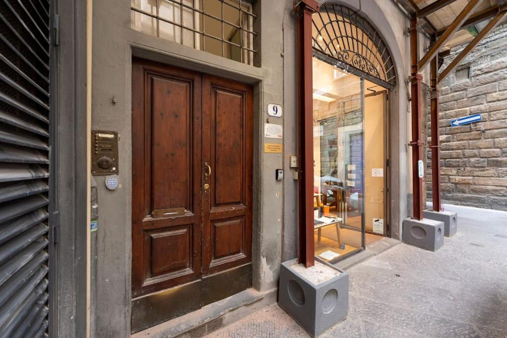 Keys Of Italy - Corsob 9 - Florentine Studio Close To Palazzo Vecchio Firenze Eksteriør billede